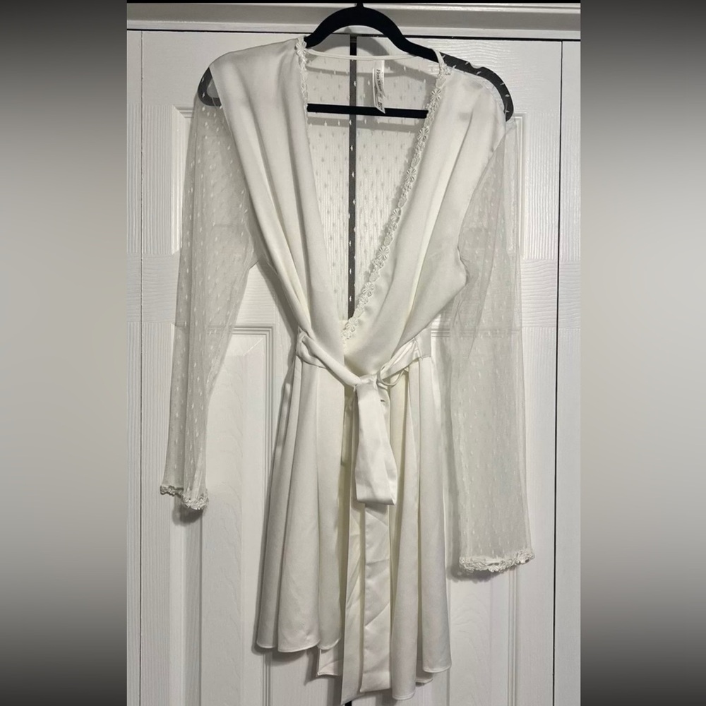 Flora Nikrooz Showstopper Robe